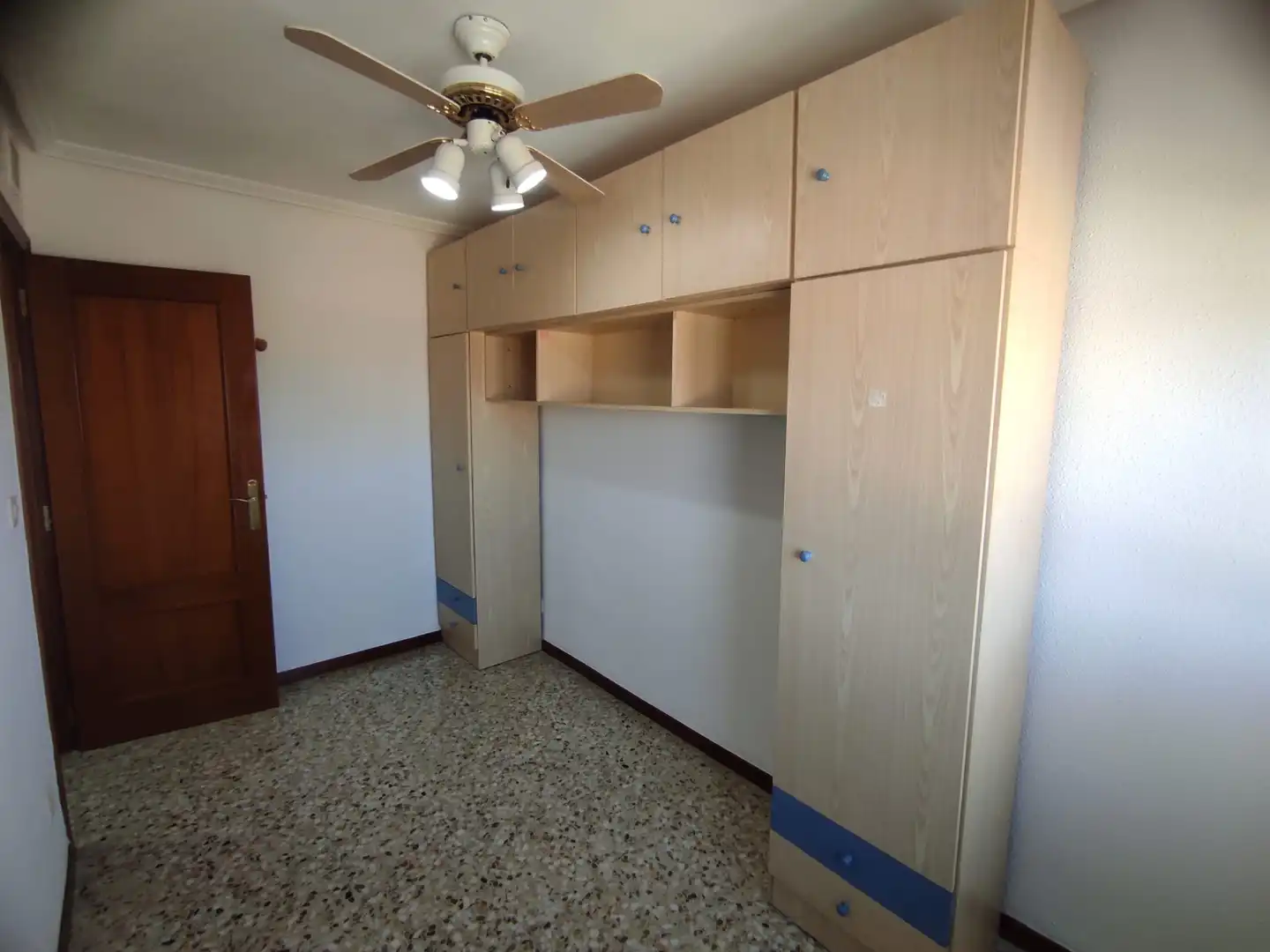Bedroom of Flat for sale in Zaragoza  with Air Conditioner, Heating and Oven