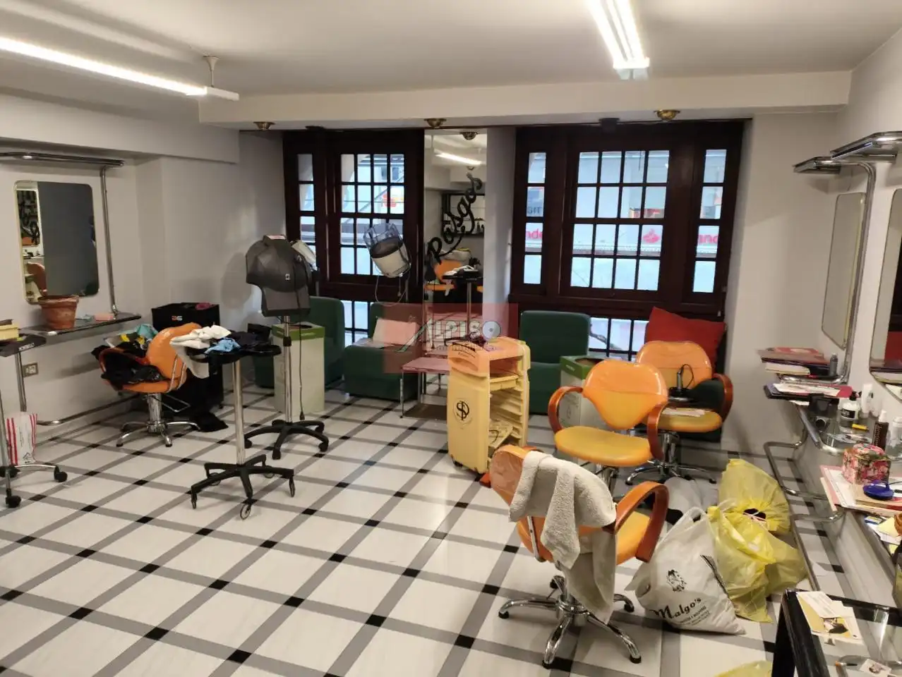 Oficina de alquiler en Ourense Capital  con Calefacción