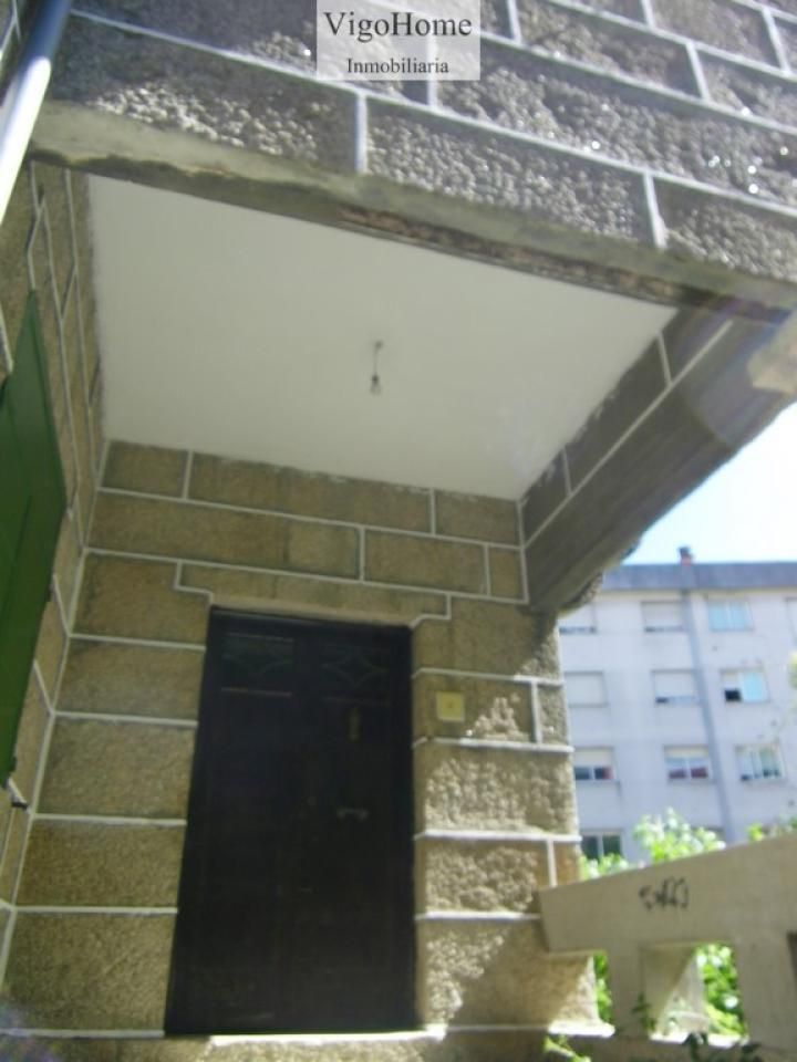 Casa o xalet en venda en Vigo  amb Jardí privat