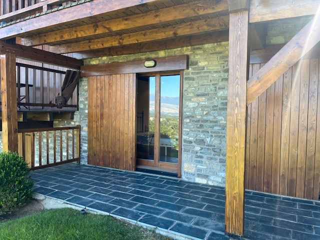 Casa adosada de lloguer en Fontanals de Cerdanya amb Calefacció, Parquet i Moblat