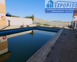 Swimming pool of Single-family semi-detached for sale in  Zaragoza Capital  with Terrace and Swimming Pool