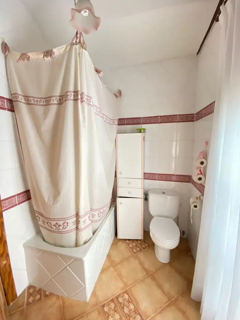 Bany de Casa o xalet en venda en Chulilla