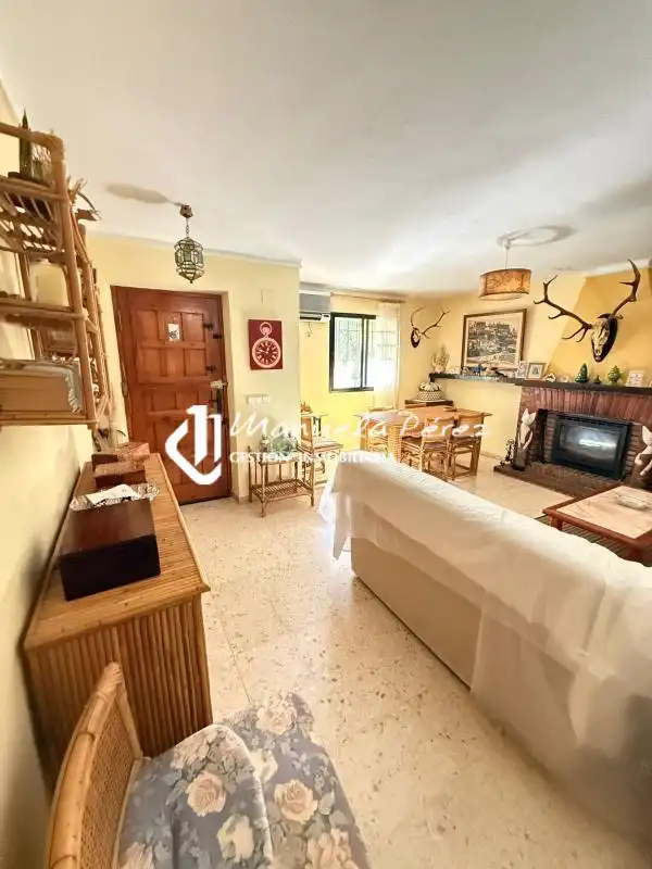 Vista exterior de Casa o xalet en venda en Casar de Cáceres