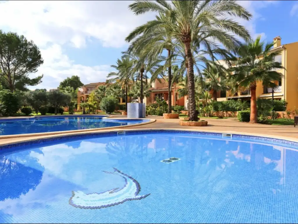 Piscina de Apartament en venda en Calvià amb Aire condicionat, Jardí privat i Terrassa
