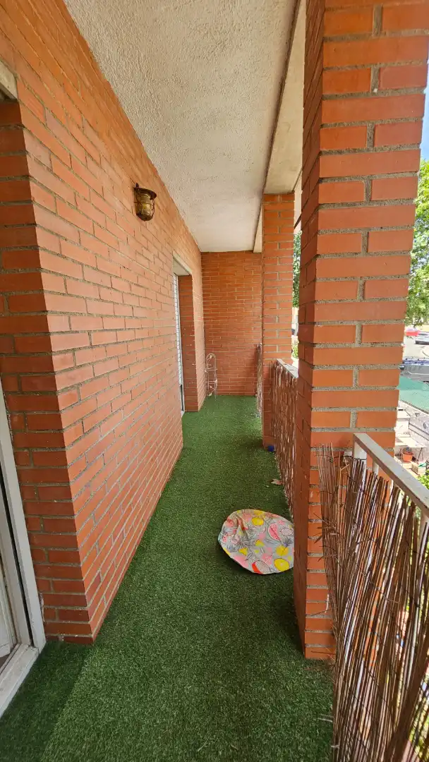 Casa adosada en venda en Sabadell amb Calefacció, Terrassa i Forn