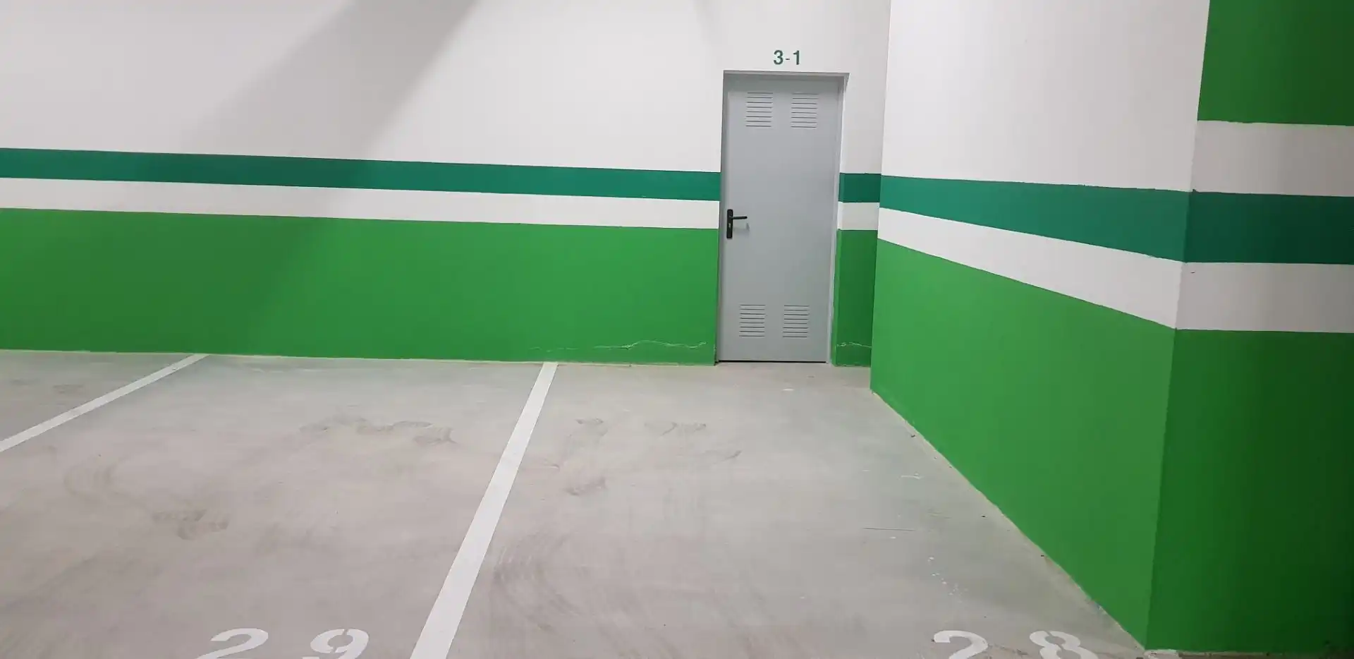 Parking de Piso de alquiler en Málaga con Aire acondicionado, Parquet y Terraza