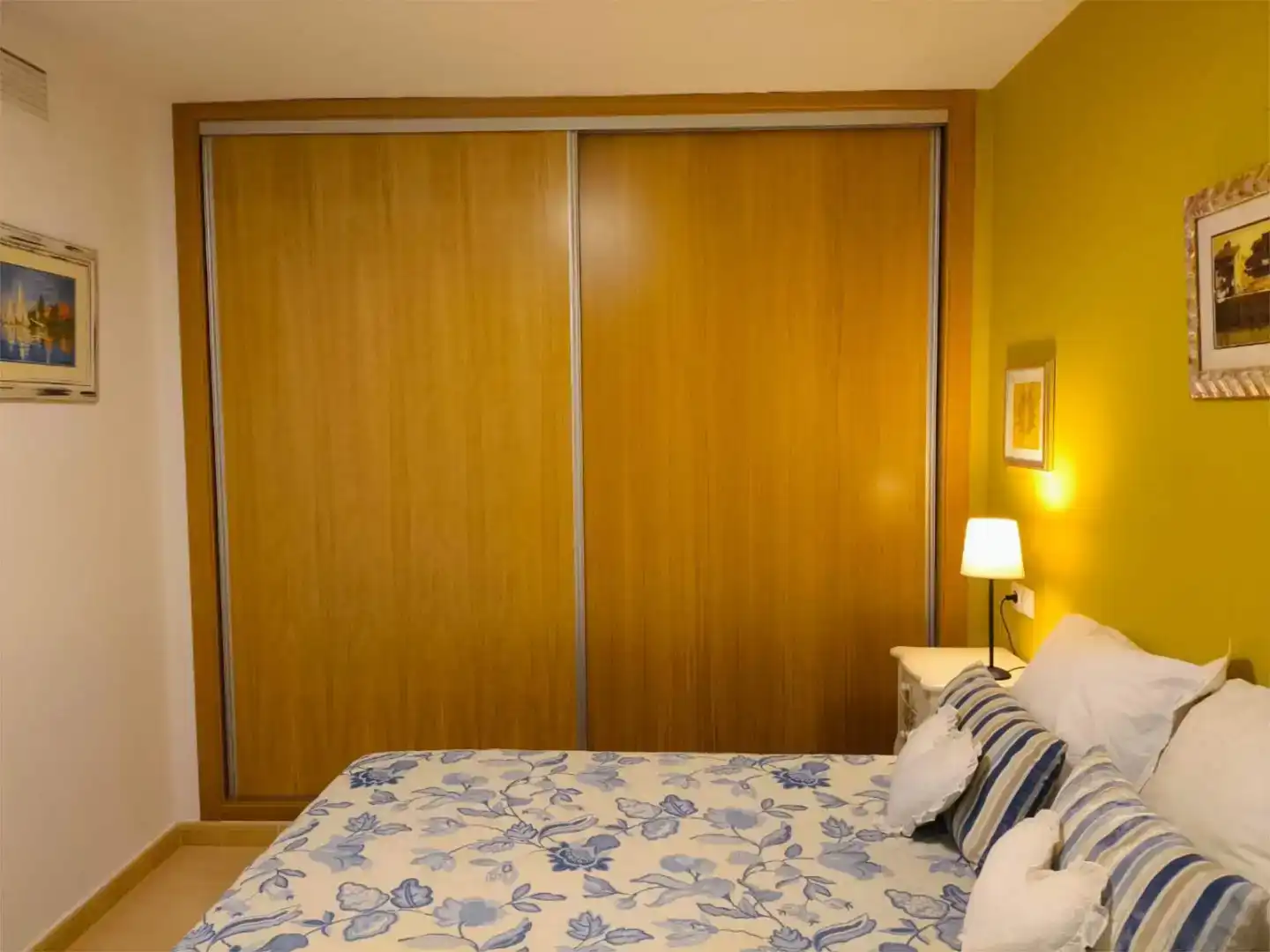 Schlafzimmer von Wohnung zum Verkauf in Onil mit Balkon