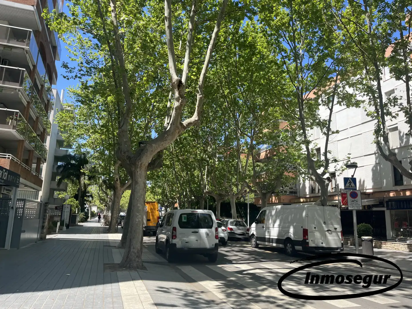 Außenansicht von Geschaftsraum zur Miete in Salou mit Klimaanlage und Terrasse