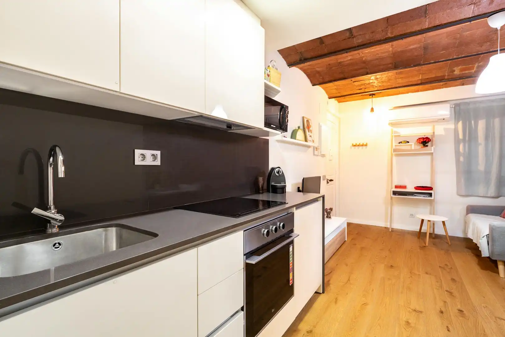Cocina de Piso de alquiler en Barcelona con Aire acondicionado, Calefacción y Amueblado