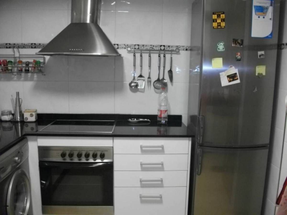 Cuina de Pis en venda en Manresa amb Aire condicionat, Calefacció i Terrassa
