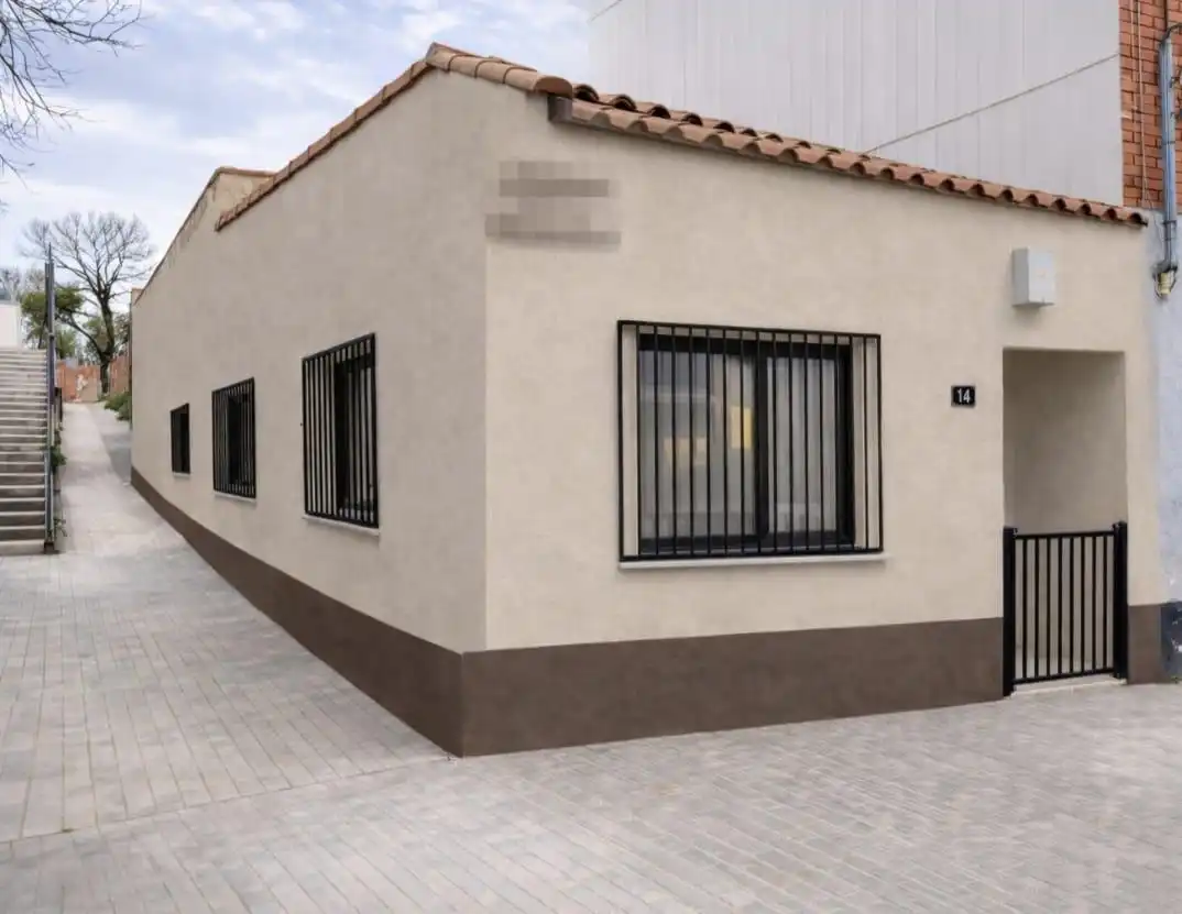 Exterior view of Houses for sale in Sabadell  with Air Conditioner, Parquet flooring and Terrace