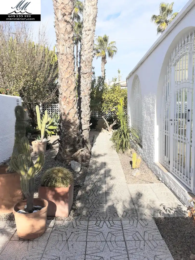 Jardí de Casa o xalet en venda en Los Alcázares amb Calefacció, Jardí privat i Terrassa