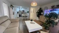 Living room of Flat for sale in Vélez-Málaga  with Air Conditioner, Heating and Terrace