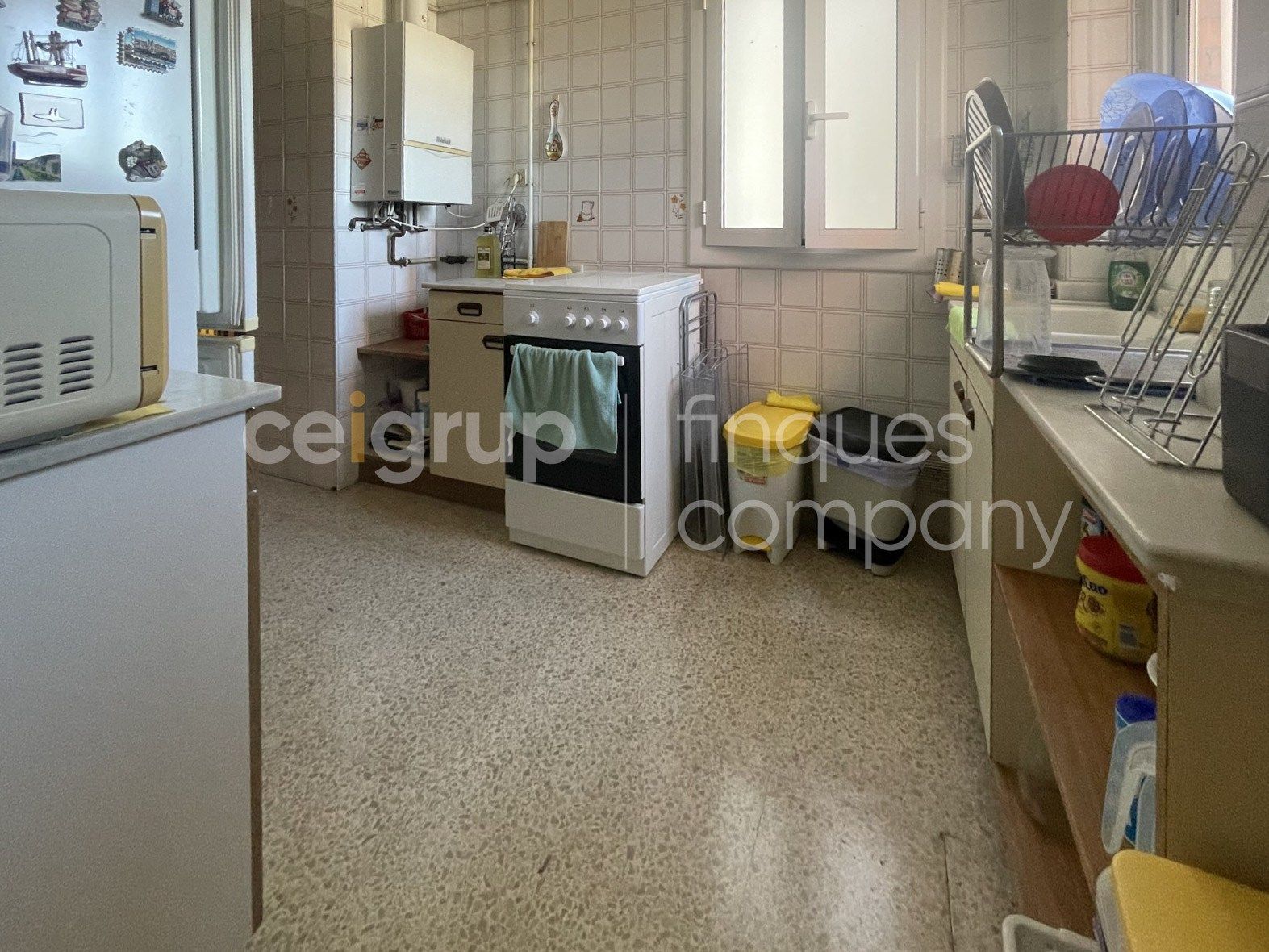 Cocina de Piso en venta en Girona Capital con Calefacción y Amueblado
