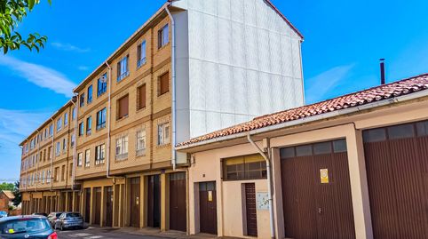 ¡Oportunidad única en Ólvega! Piso de 124m² con ascensor, trastero y cochera.