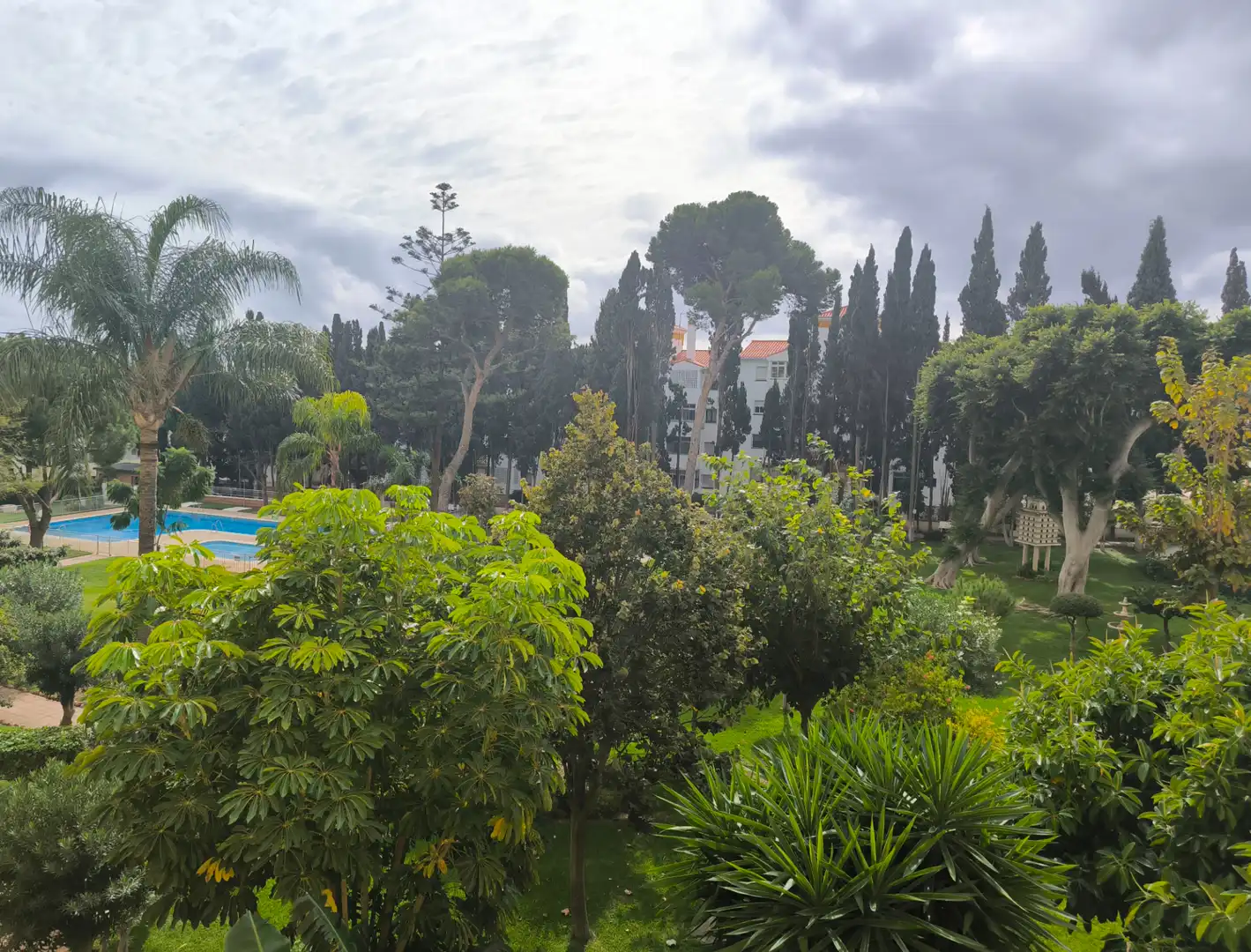 Apartament amb piscina en venda a Calle Decano José Gómez Rando 2, imagen 5