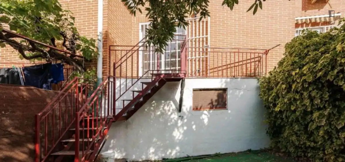Exterior view of Houses for rent in Sevilla  with Heating, Furnished and Oven