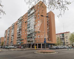 Vista exterior de Local en venda en Alcalá de Henares amb Terrassa