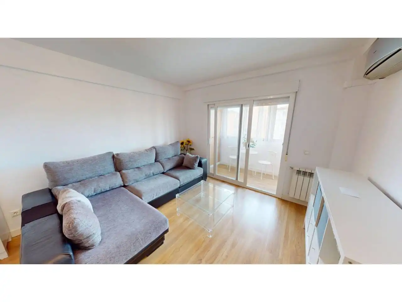 Living room of Flat for rent in Móstoles  with Air Conditioner, Heating and Terrace