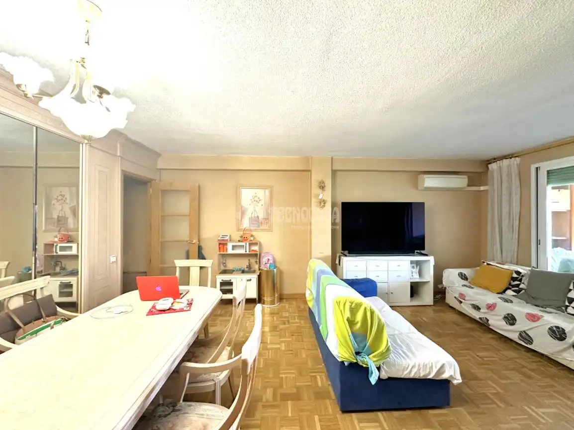 Sala de estar de Piso en venta en Móstoles con Calefacción y Terraza