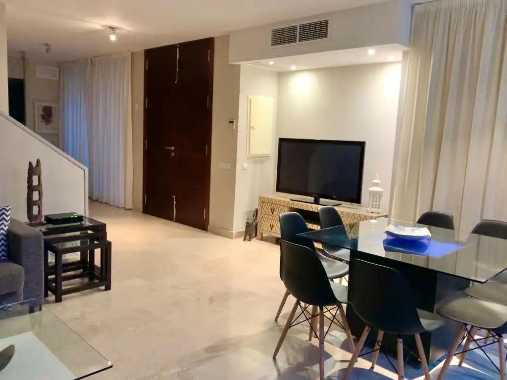 Dúplex de alquiler en Passeig Del Pintor Miquel Vives, 60, Port Nou - Port Verd - Port Vell