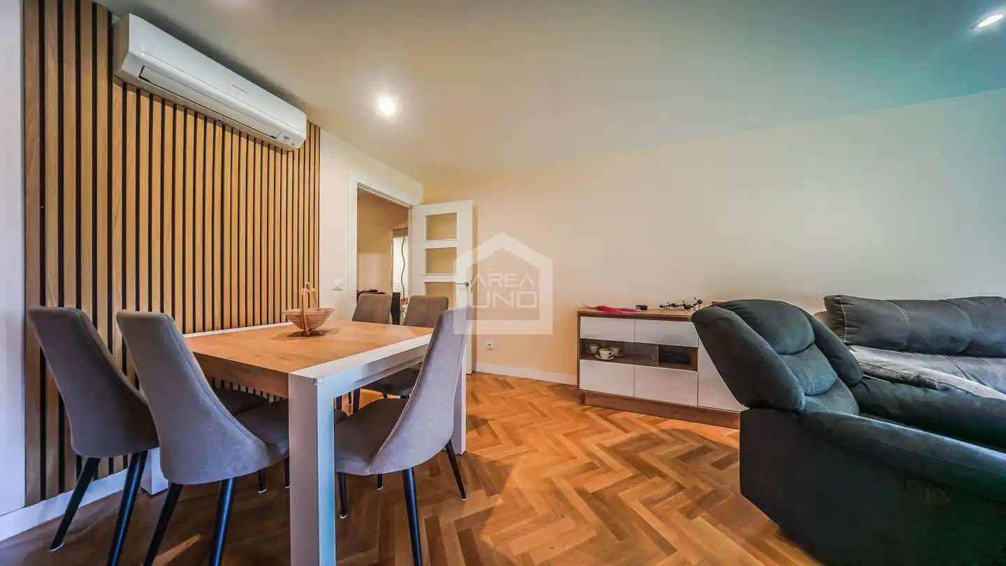 Sala d'estar de Pis en venda en Alcorcón amb Aire condicionat, Calefacció i Parquet