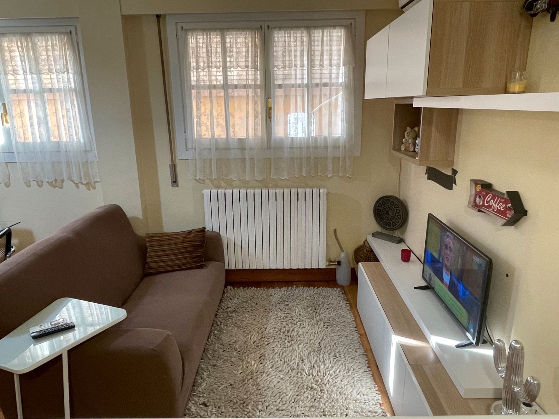 Living room of Apartment to rent in  Zaragoza Capital  with Air Conditioner, Heating and Parquet flooring
