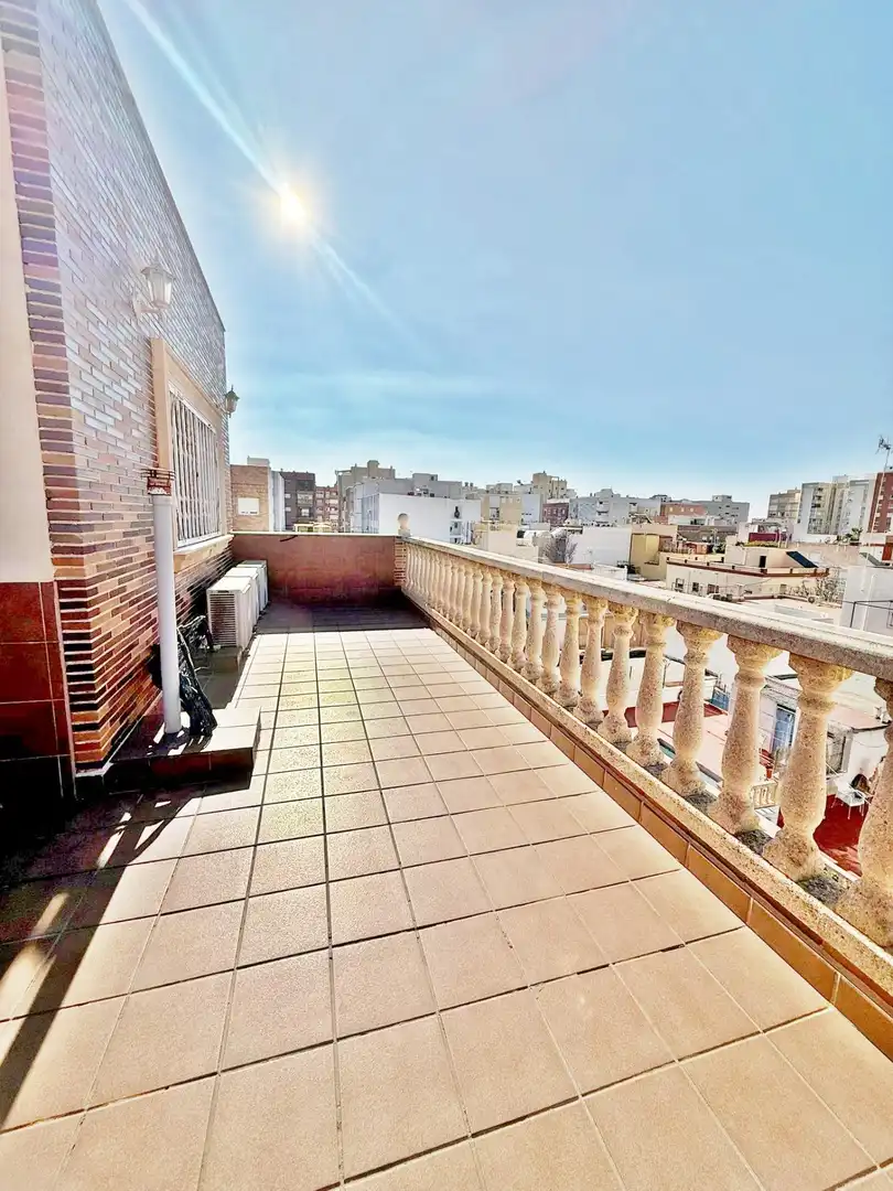 Terraza de Casa adosada en venta en Almería con Terraza, Trastero y Balcón