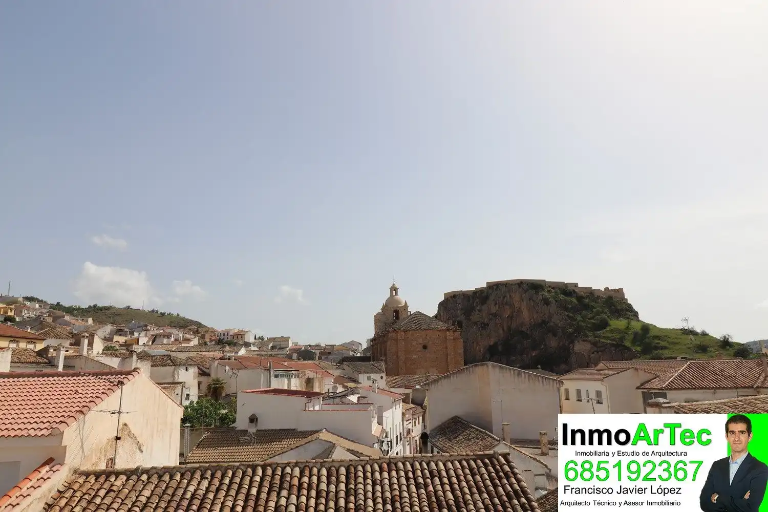 Vista exterior de Casa o xalet en venda en Íllora amb Terrassa, Traster i Piscina