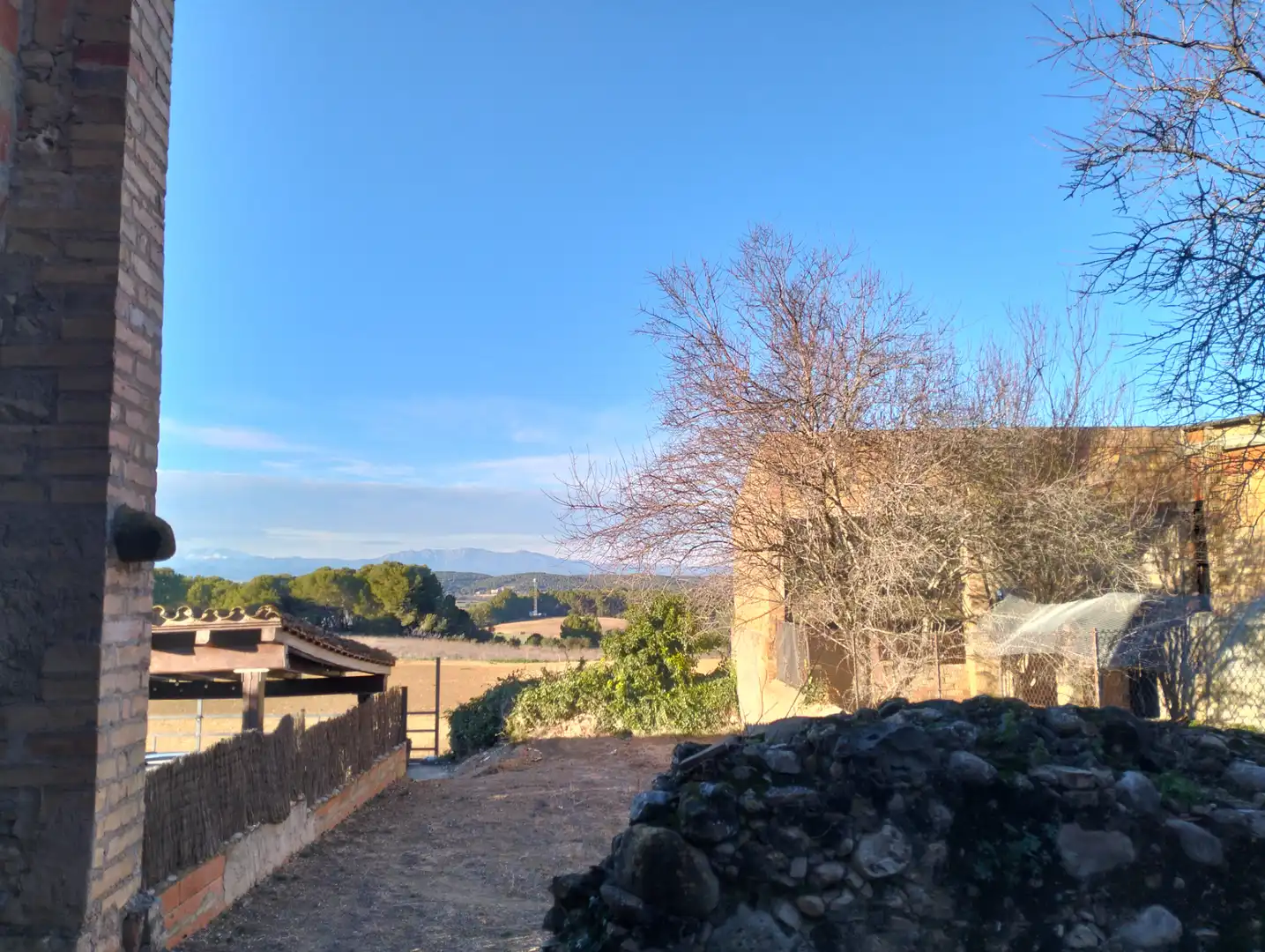Vista exterior de Casa adosada en venta en Bàscara con Jardín privado, Terraza y Balcón