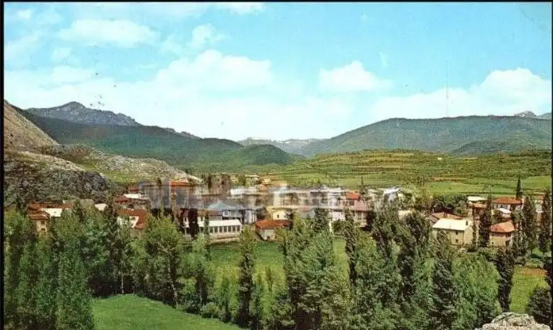 Vista exterior de Residencial en venda en Puebla de Lillo