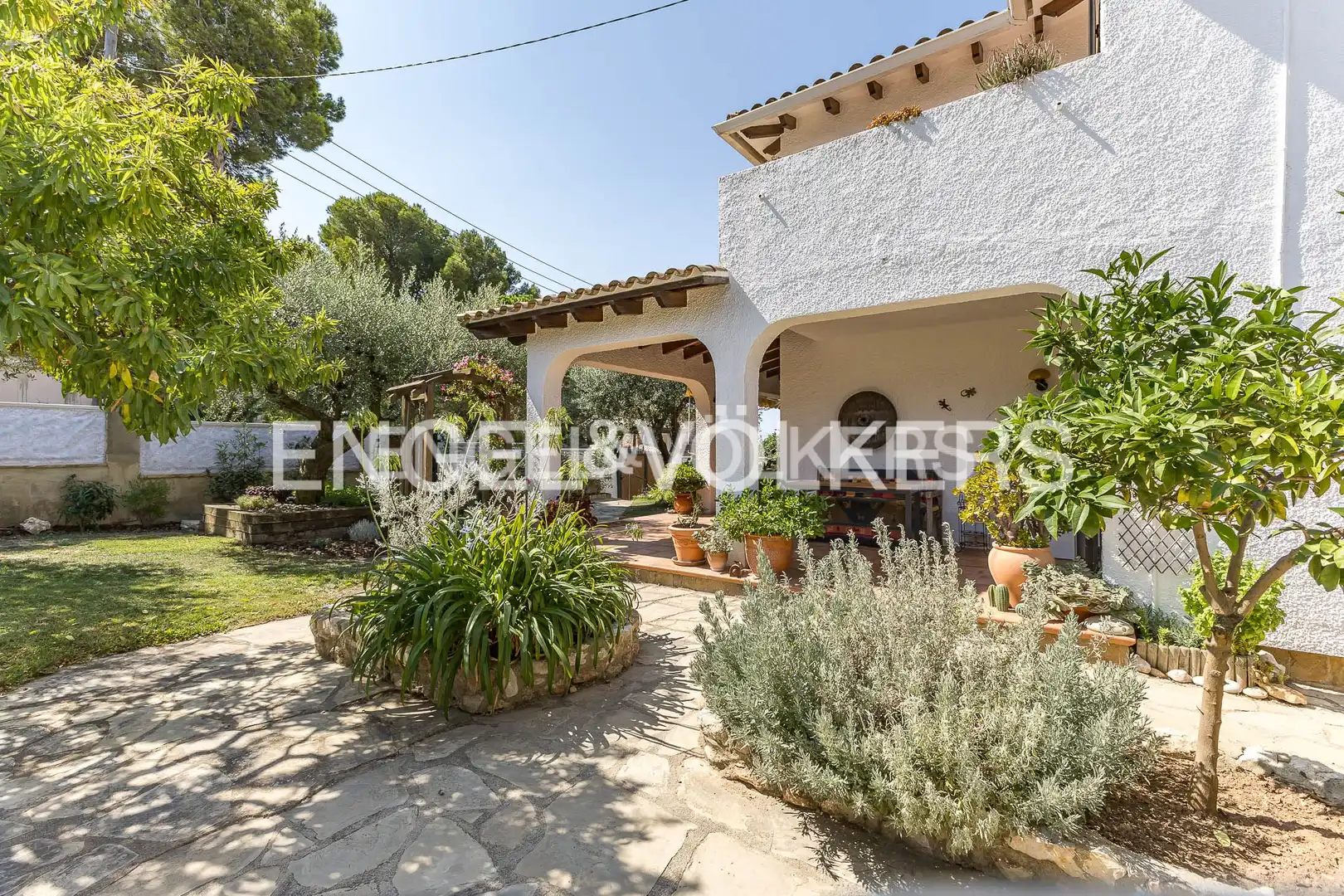 Vista exterior de Casa o chalet en venta en Torredembarra con Aire acondicionado, Calefacción y Jardín privado