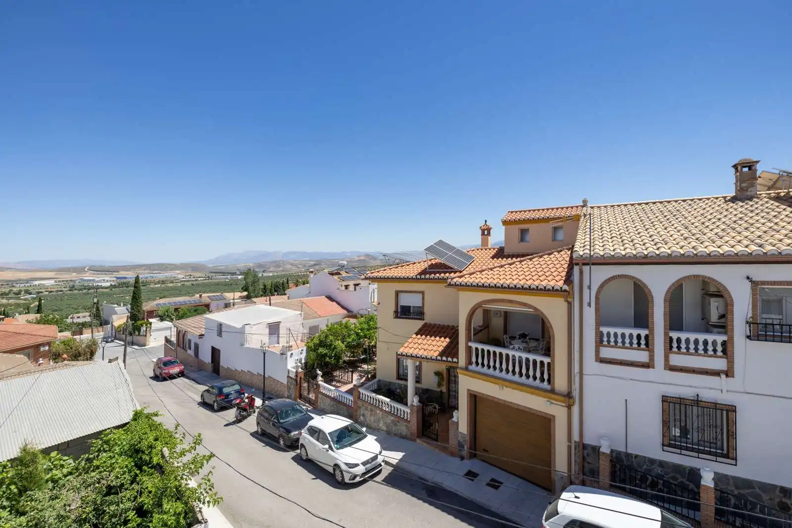 Vista exterior de Apartamento para compartir en Escúzar con Aire acondicionado, Terraza y Amueblado