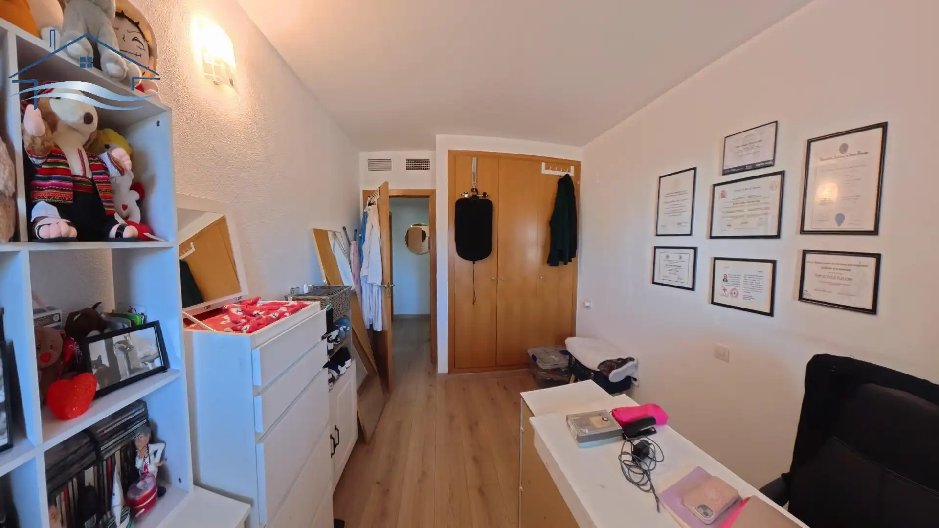 Schlafzimmer von Wohnung zum Verkauf in Alicante / Alacant mit Klimaanlage, Abstellraum und Ofen