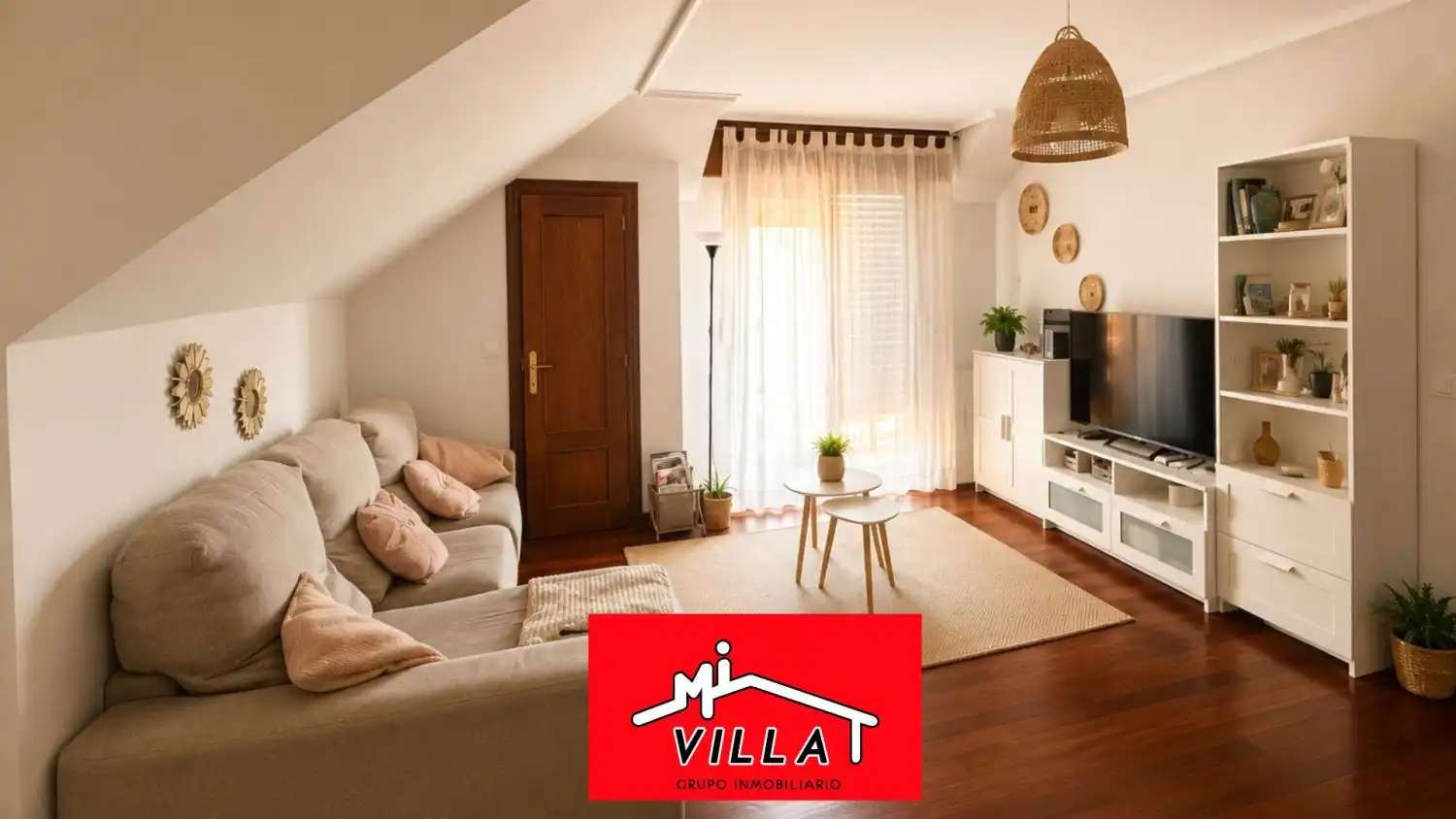 Wohnzimmer von Dachboden zum Verkauf in Bárcena de Cicero mit Heizung, Terrasse und Abstellraum