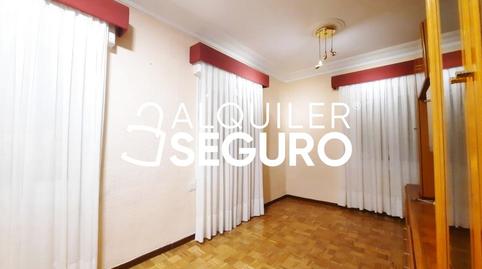 Photo 2 of Flat to rent in Hermanos de Pablo, Quintana, Madrid