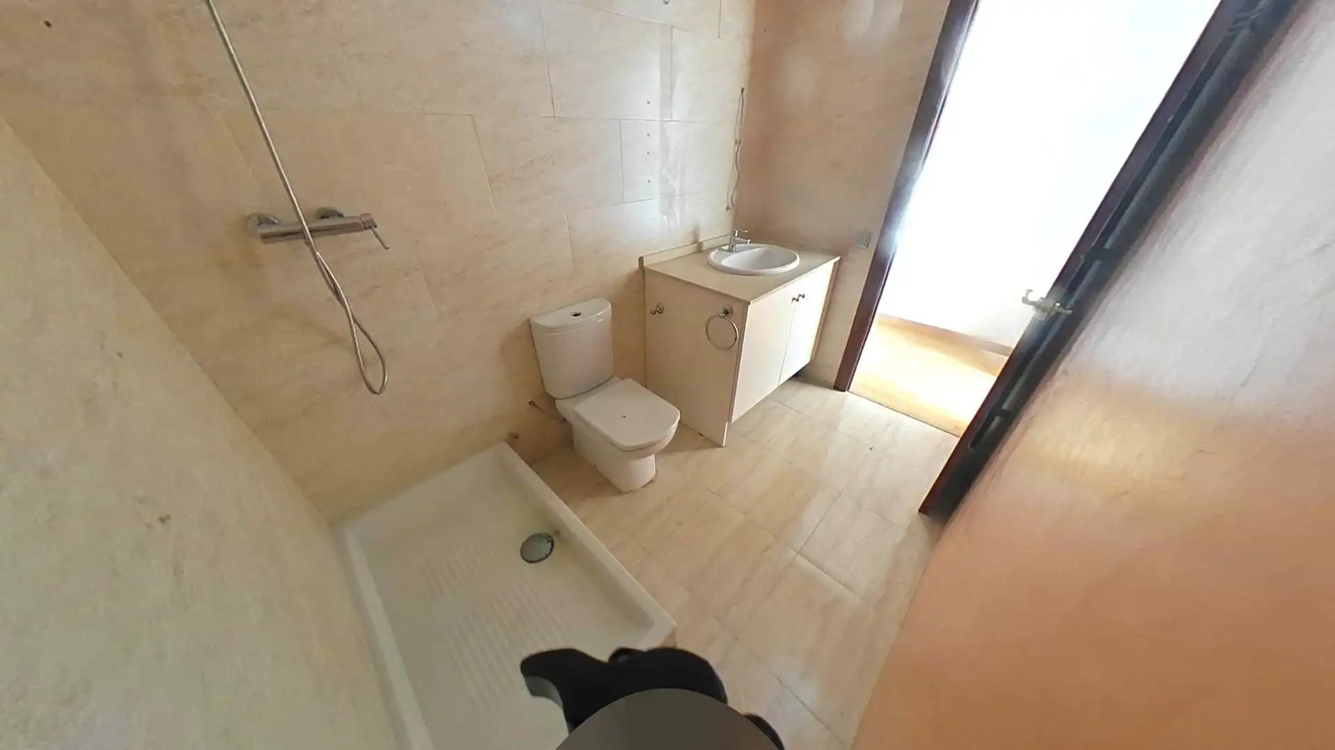 Badezimmer von Wohnung zum Verkauf in Artesa de Segre mit Parkett und Balkon