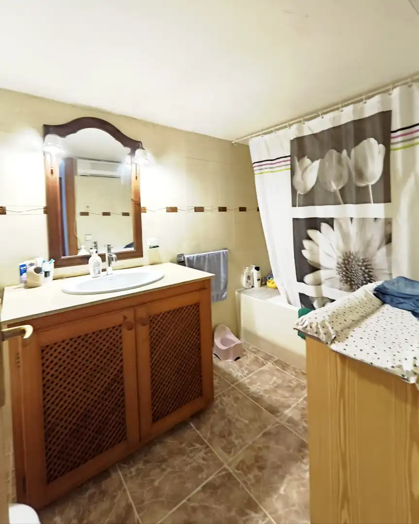 Bathroom of Ground floor for sale in Lloseta  with Air Conditioner, Heating and Terrace