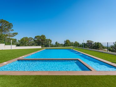 Xalet amb piscina en venda a San Miguel de Salinas