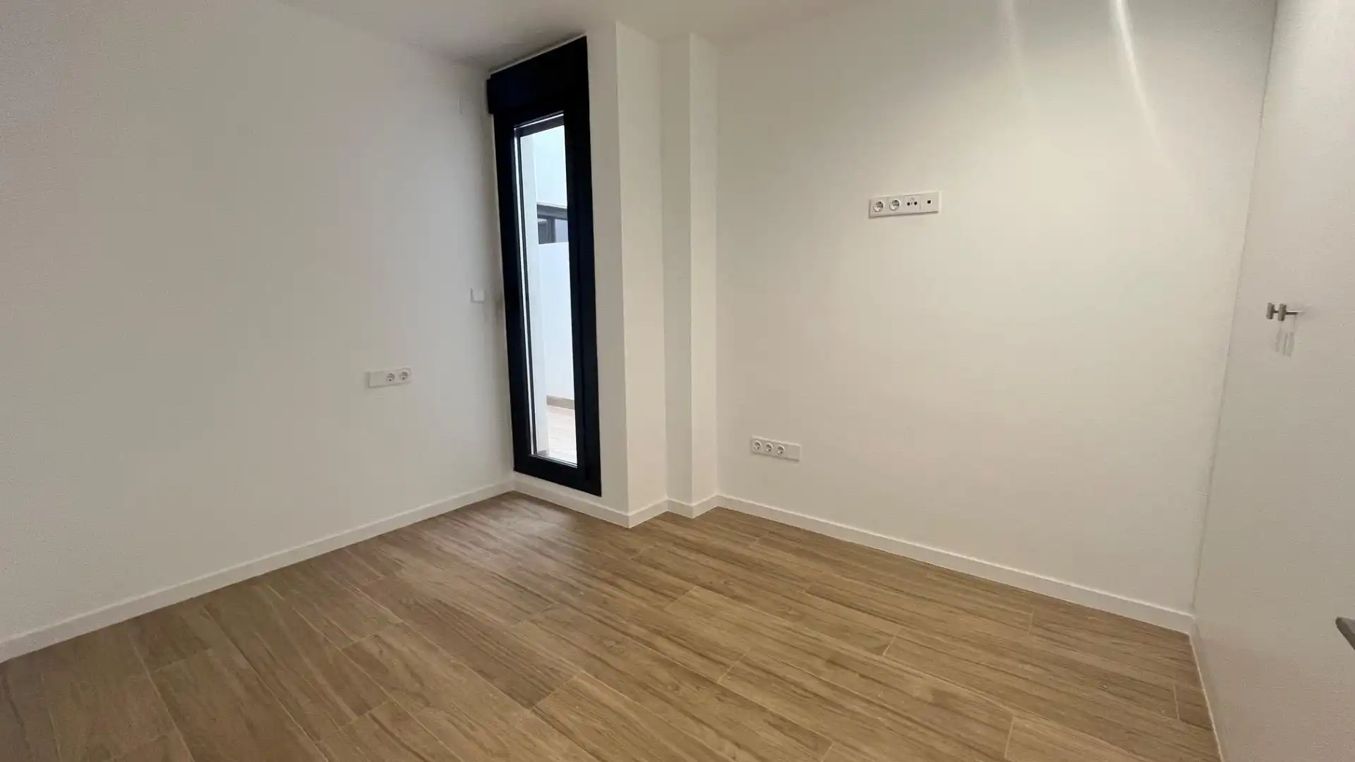 Flat for rent in Elche / Elx  with Air Conditioner, Heating and Furnished