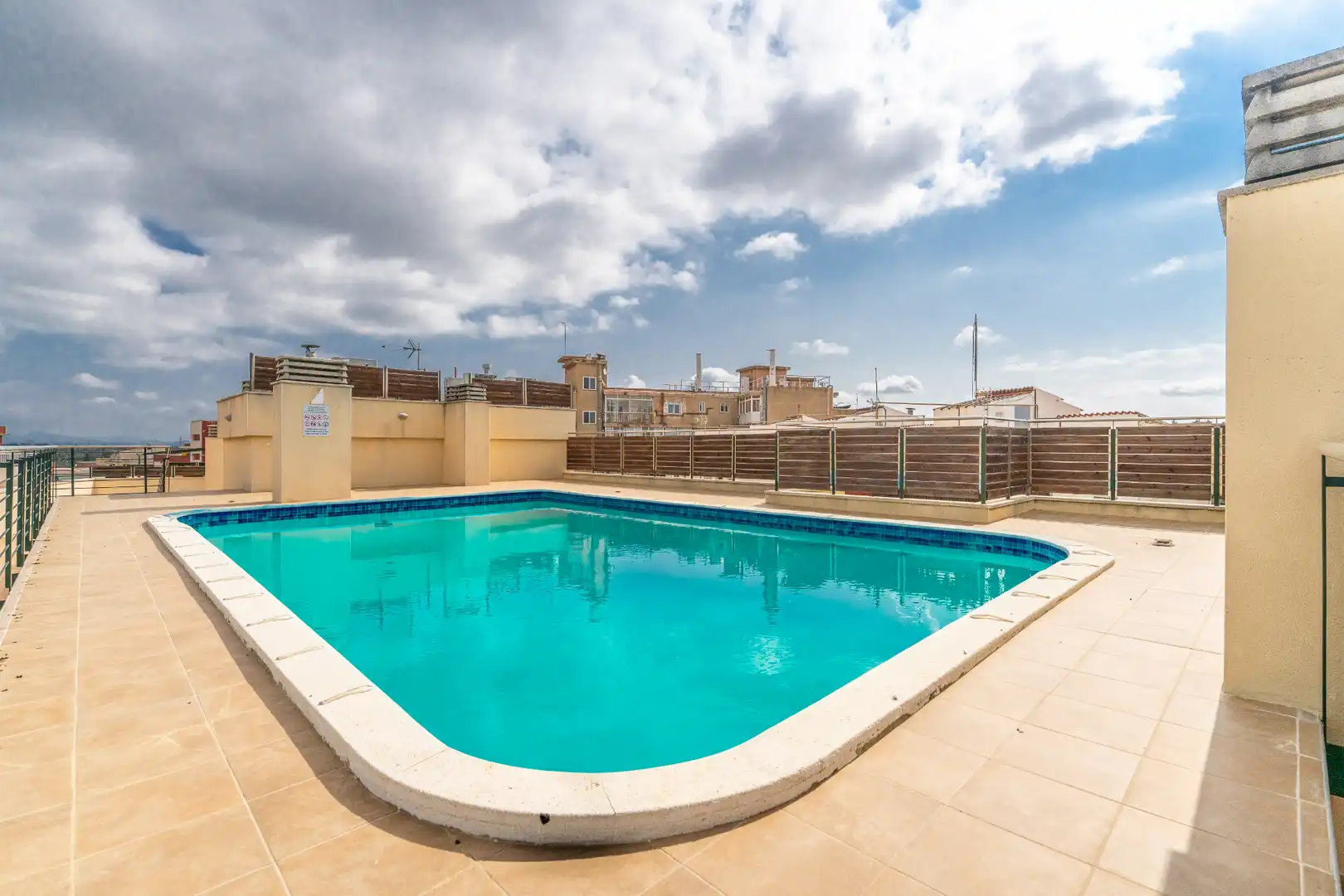 Piscina de Piso en venta en Reus con Aire acondicionado, Calefacción y Parquet