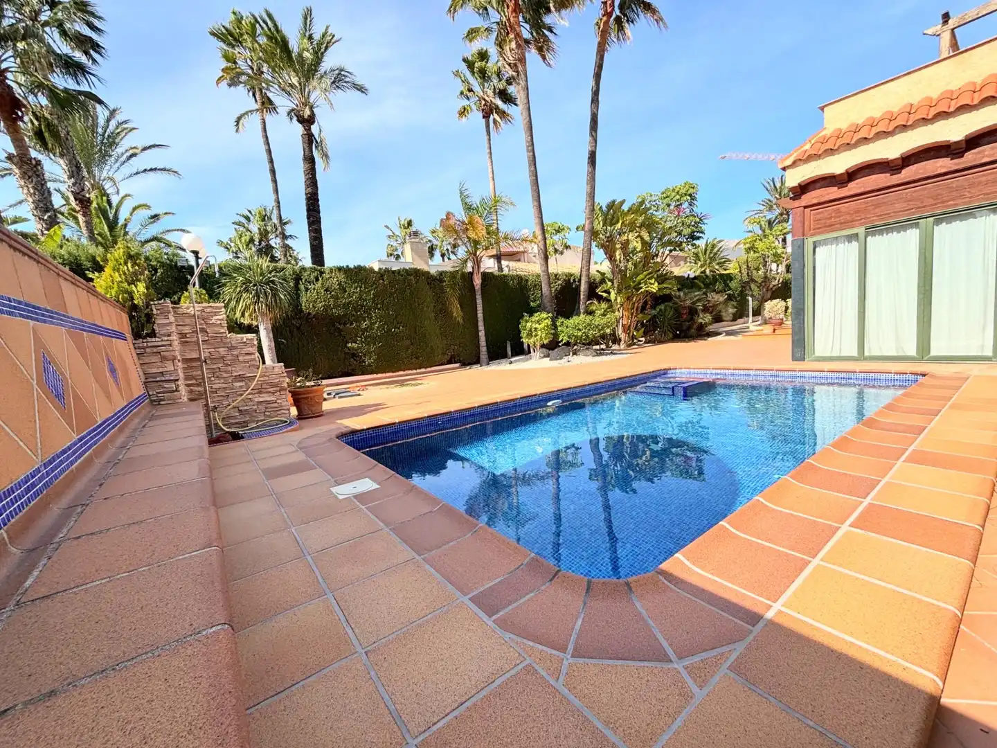 Schwimmbecken von Haus oder Chalet zum Verkauf in Benidorm mit Klimaanlage, Terrasse und Schwimmbad