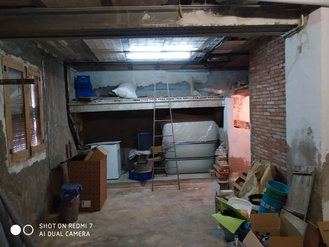 Houses for sale in Bot  with Storage room and Furnished