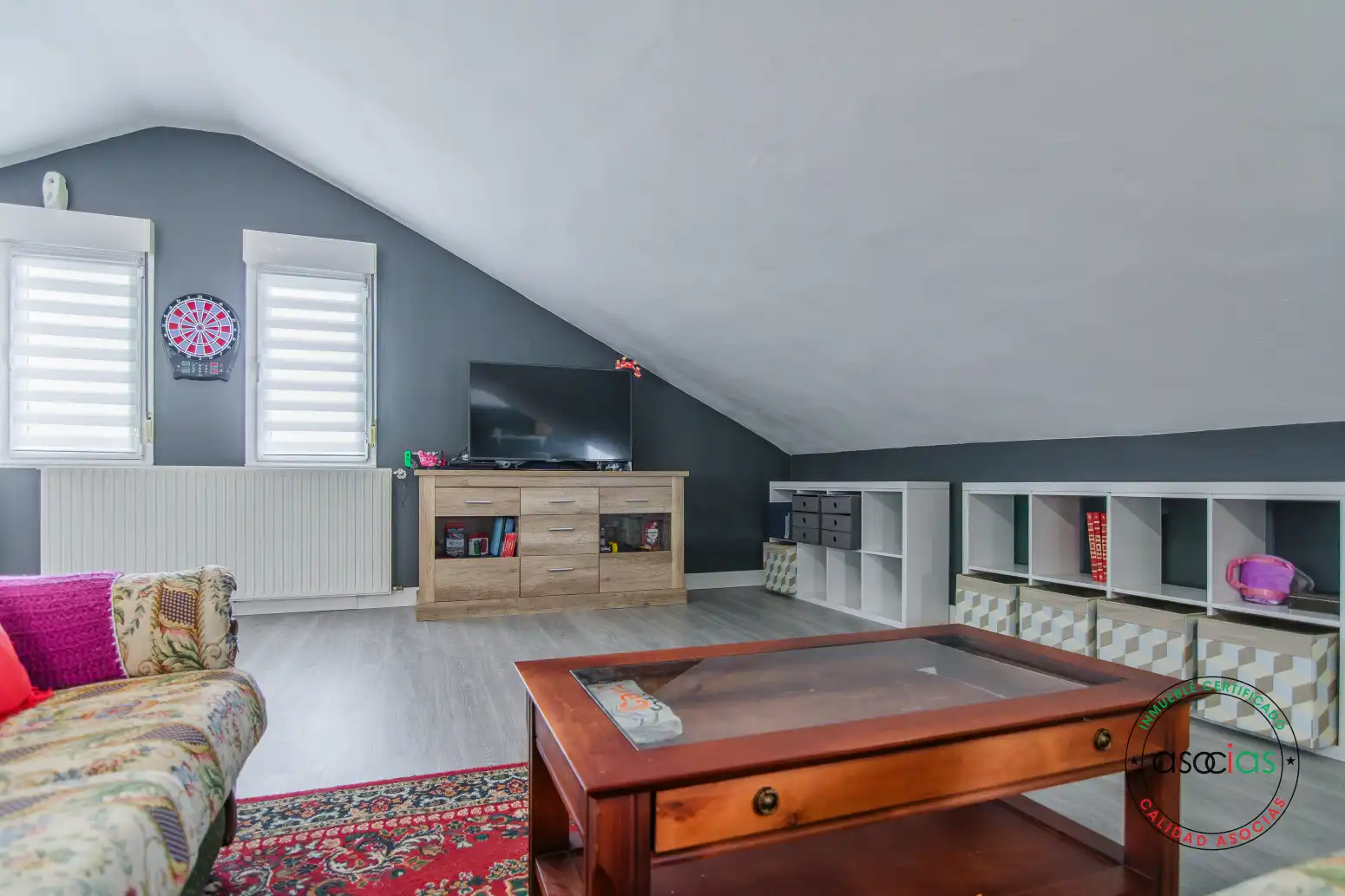 Sala d'estar de Casa o xalet en venda en Soto del Barco amb Calefacció, Jardí privat i Terrassa