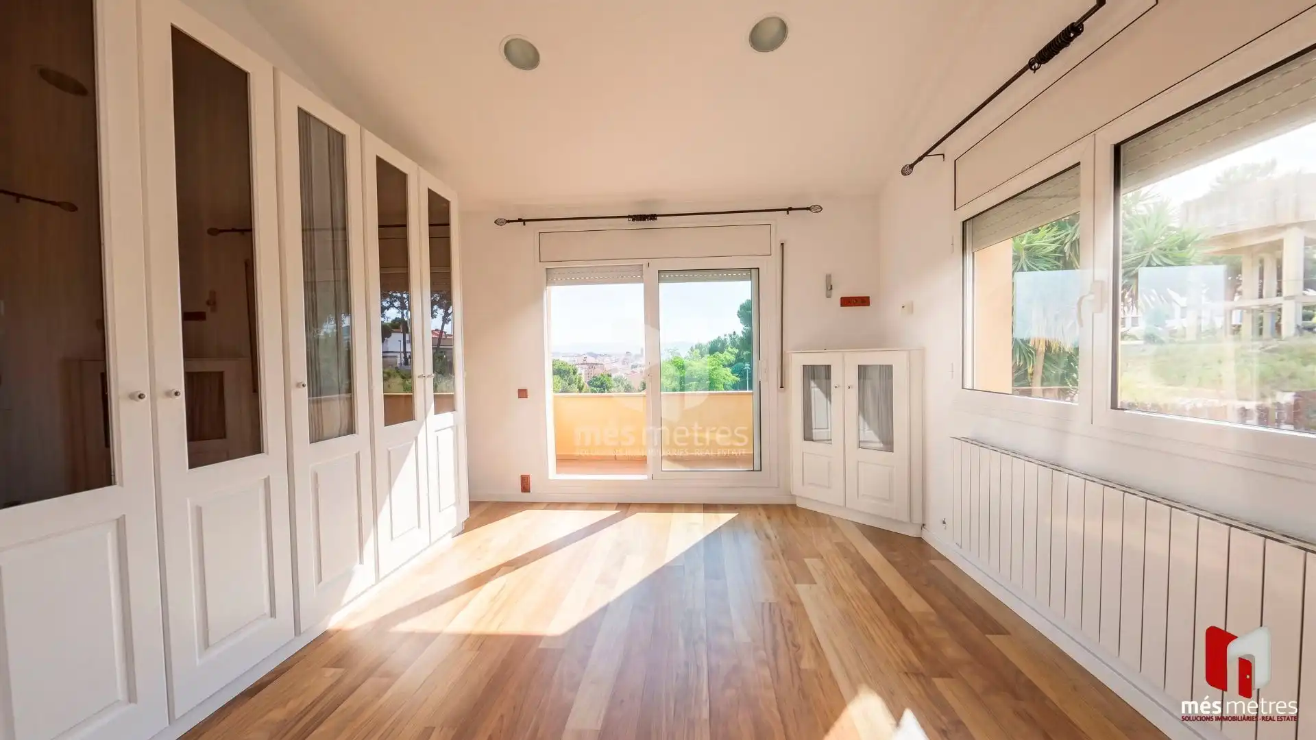 Habitación de Casa o chalet de alquiler en El Masnou con Calefacción, Jardín privado y Trastero