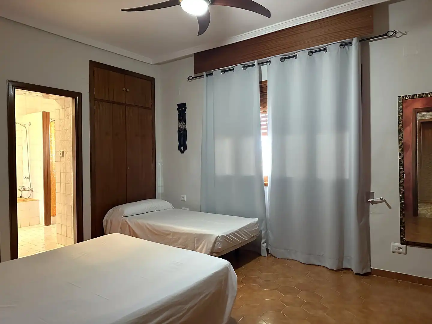 Habitación de Casa o chalet en venta en Agullent con Calefacción, Trastero y Amueblado