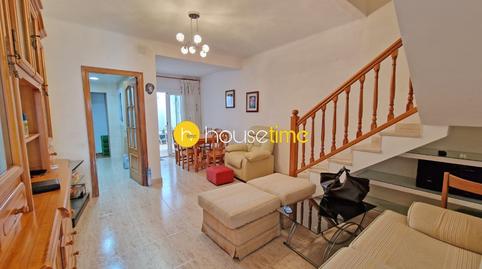 Foto 2 de Casa adosada en venta en El Barato, Barcelona