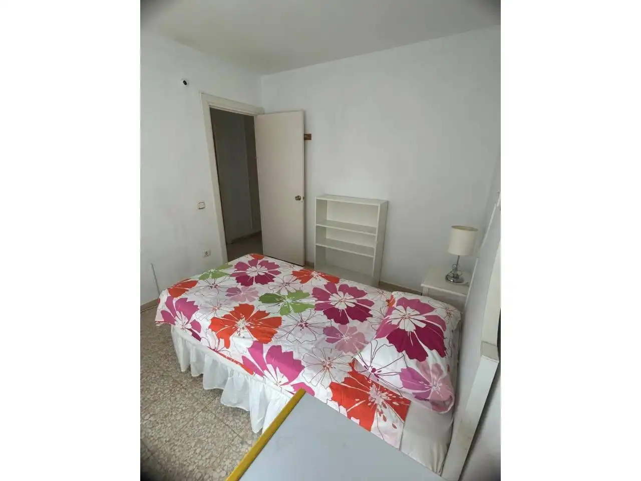 Dormitori de Pis en venda en Estepona amb Moblat i Balcó