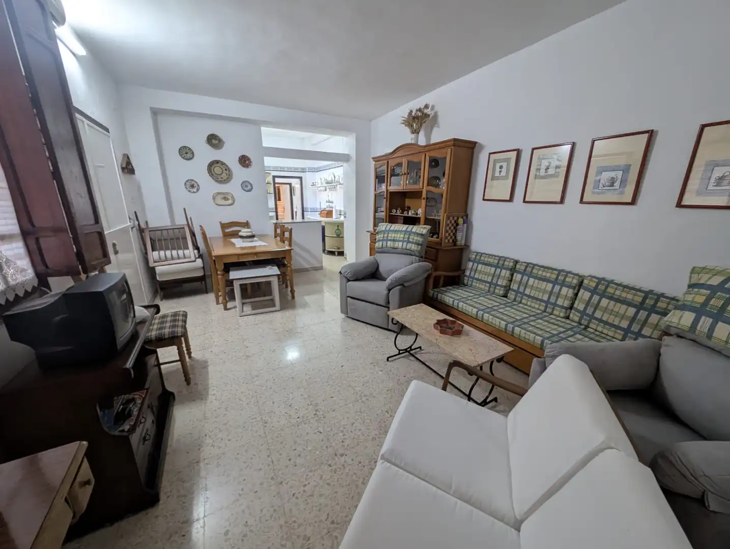 Sala de estar de Casa o chalet en venta en Lucena con Aire acondicionado, Jardín privado y Trastero