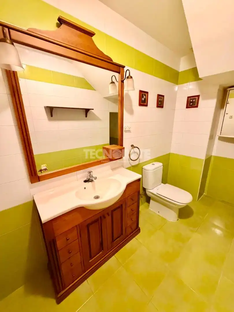 Baño de Piso en venta en Yuncos con Aire acondicionado, Terraza y Trastero
